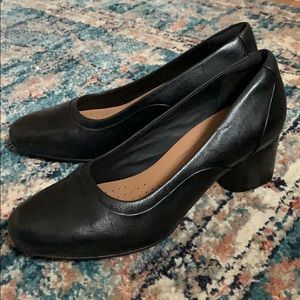 Clarks Un Cosmo Step Heel